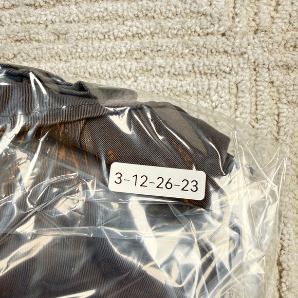 Madewell Fitted Button Shirt Womens 14 Gray Twill NO115 Work Minimalist Gorpcore - Picture 8 of 8